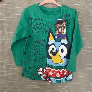 Festive Green Long Sleeve Kids Tee with Cartoon Design